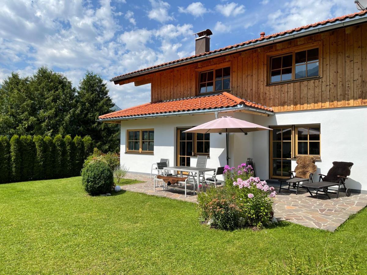 Haus Sieben Zwerge Lägenhet Ehrwald Exteriör bild
